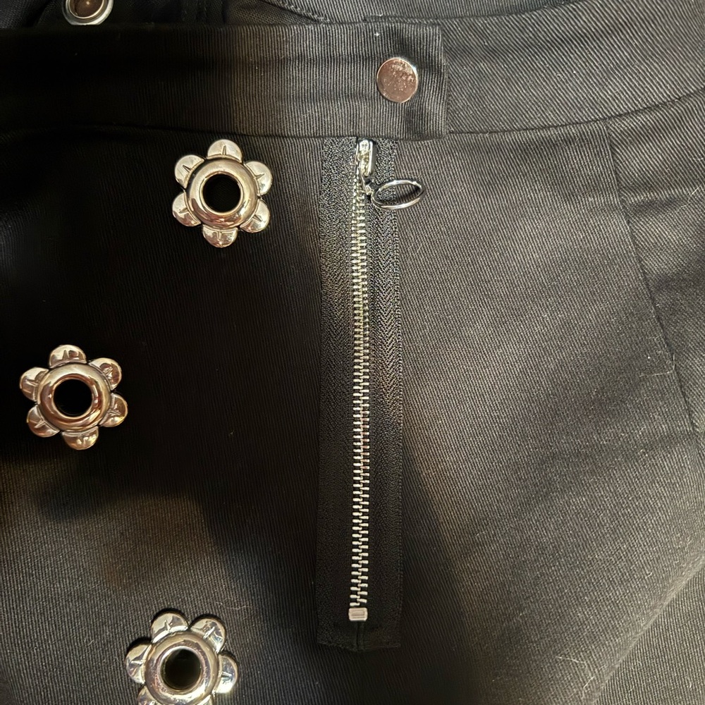 For Love Or Lemons Ace Grommet Hot Shorts - Picture 4 of 5